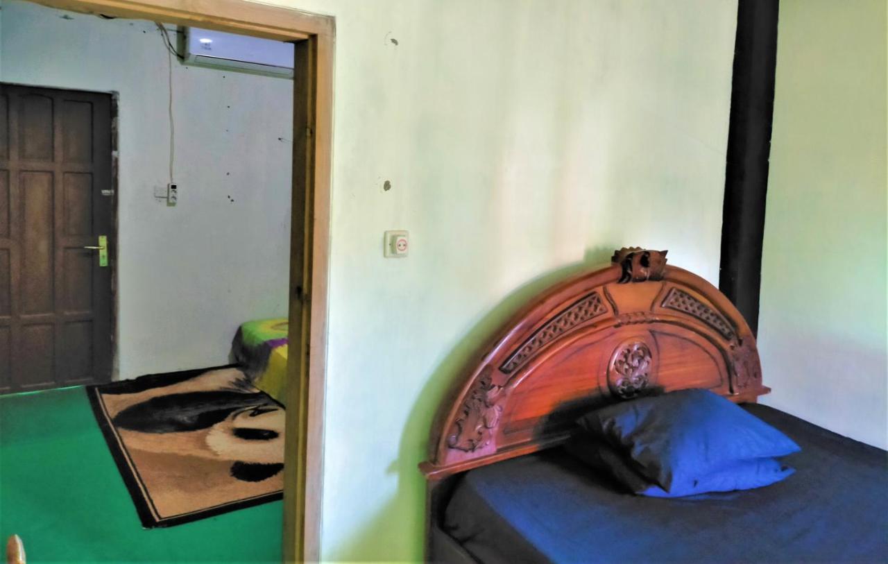 cheap inn Banyuwangi Banyuwangi  Exterior foto