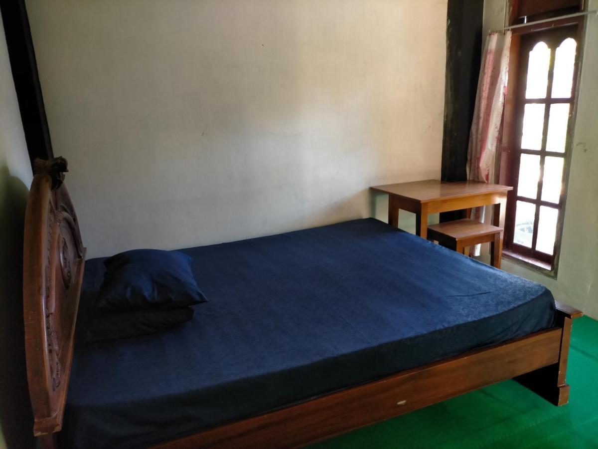 cheap inn Banyuwangi Banyuwangi  Exterior foto