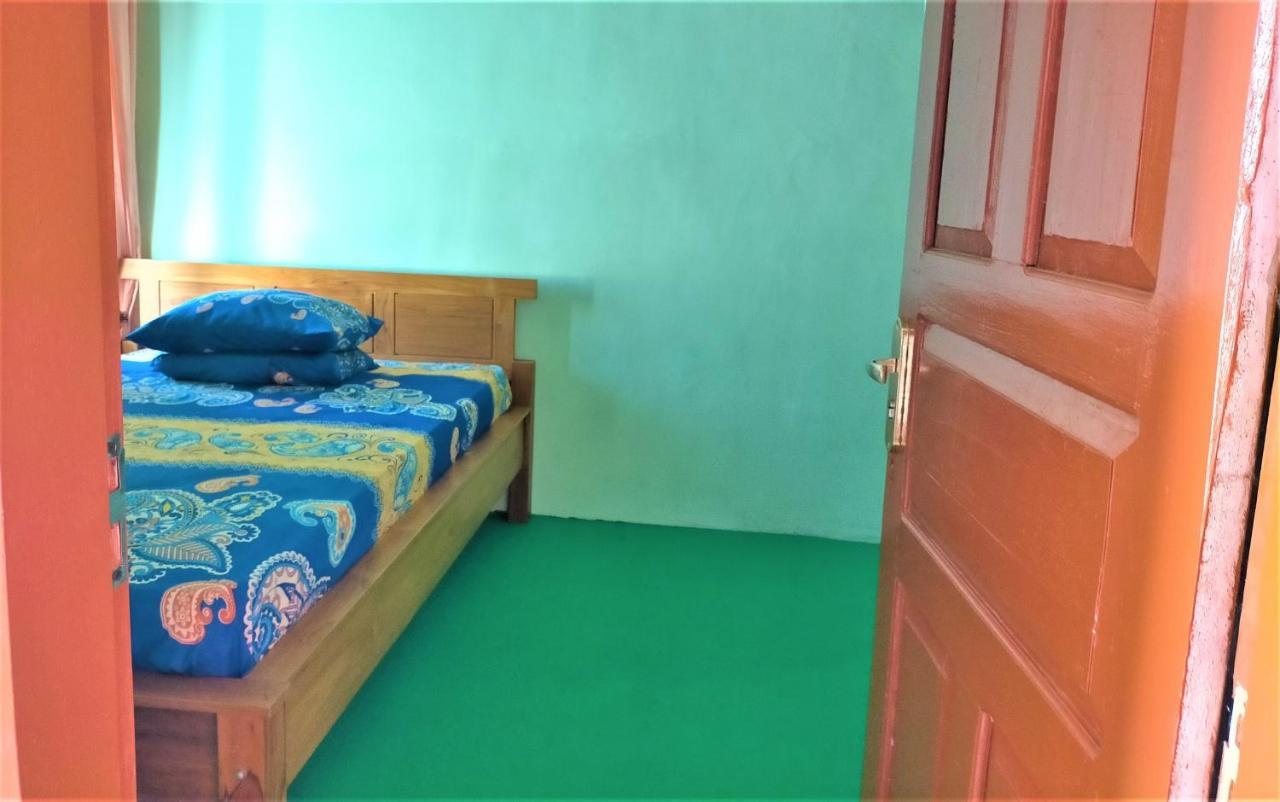 cheap inn Banyuwangi Banyuwangi  Exterior foto