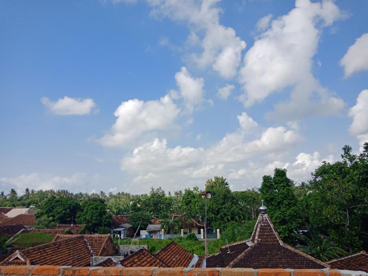 cheap inn Banyuwangi Banyuwangi  Exterior foto